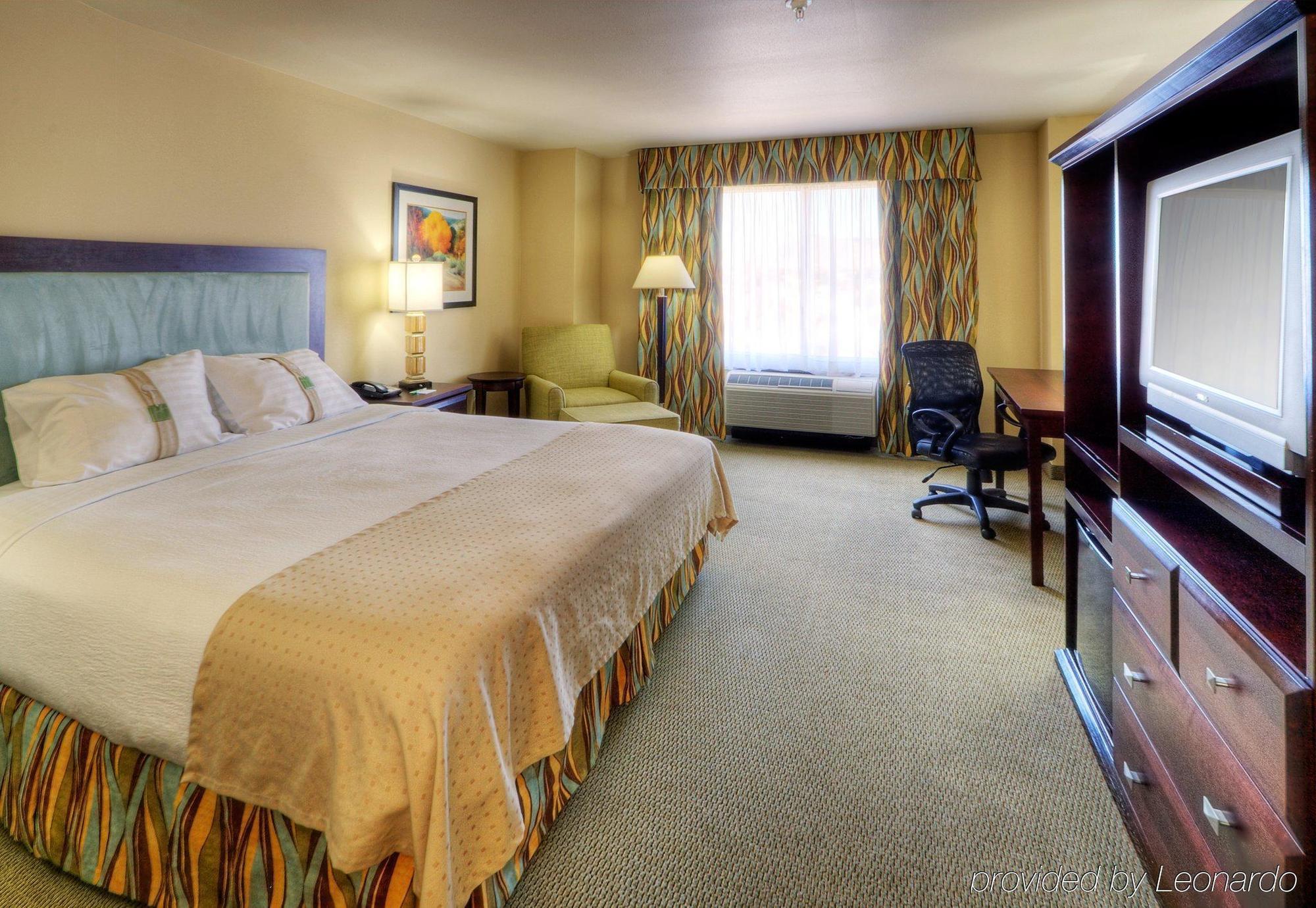 Holiday Inn Hotel&Suites Albuquerque - North Interstate 25, an IHG Hotel Habitación foto