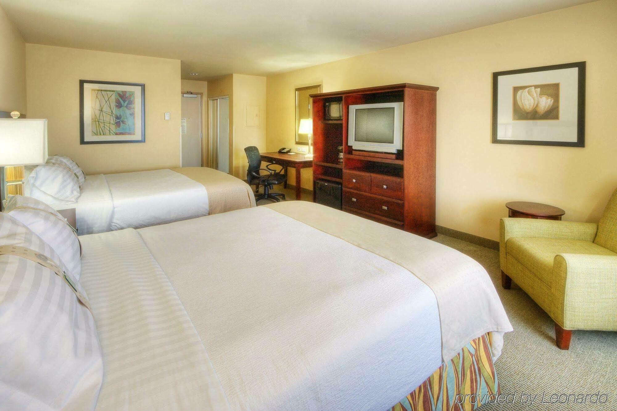 Holiday Inn Hotel&Suites Albuquerque - North Interstate 25, an IHG Hotel Habitación foto